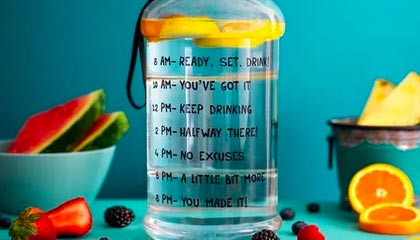 九游电脑版-女足U16少打一人！吴逸羲争抢中踢到对手被罚下，墨西哥随后扳平